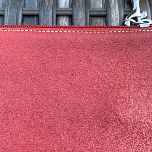 𝅺COACH Red Leather Wristlet - Picture 11 of 14